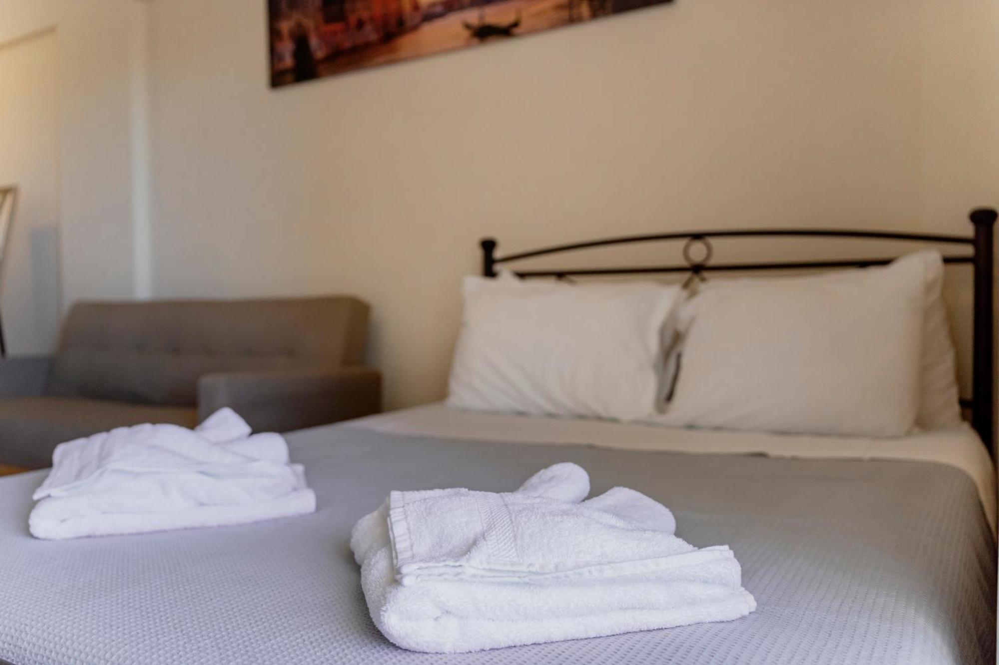 Cozy Nights Apartment เมสสินี ภายนอก รูปภาพ